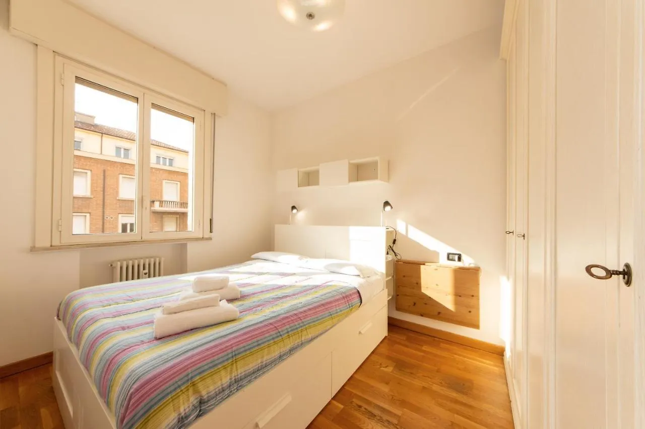Housmart Milazzo 5 Apartman Bologna 0*,
